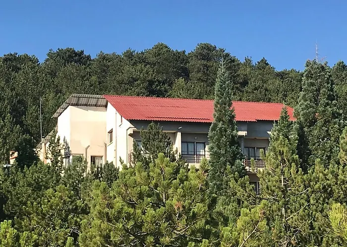 Health Habitat & Slimming Pedhoulas